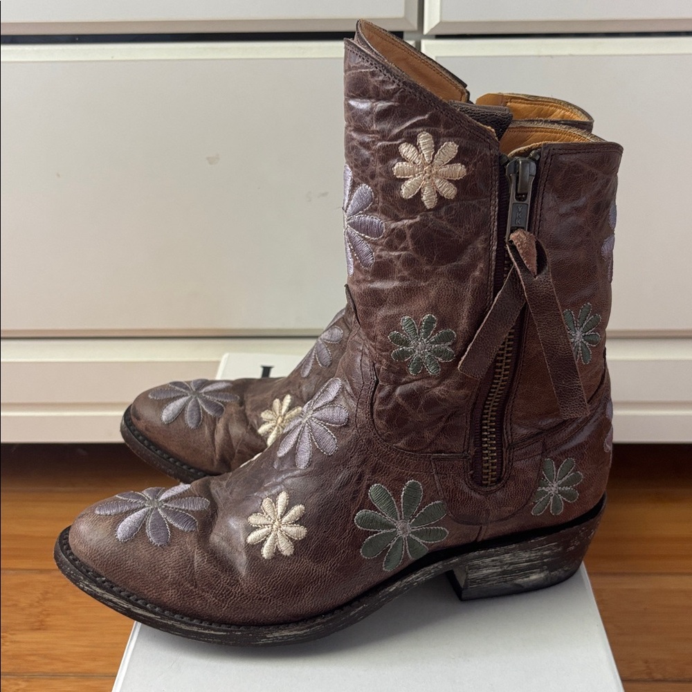 Old Gringo Boots - Picture 2 of 8